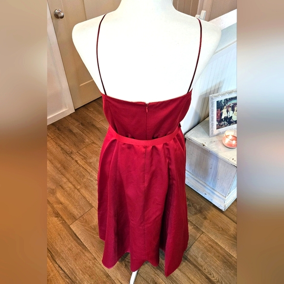 Worn Once - PAPELL BOUTIQUE - Christmas Red Formal Gown - Size 14 - Picture 5 of 5